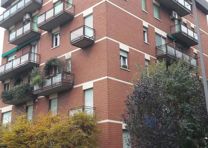 Auf Dem Messegelaende 14- In Der Naehe Des Zentrums Und Gegenueber Dem Messegelaend By Interhome Bologna